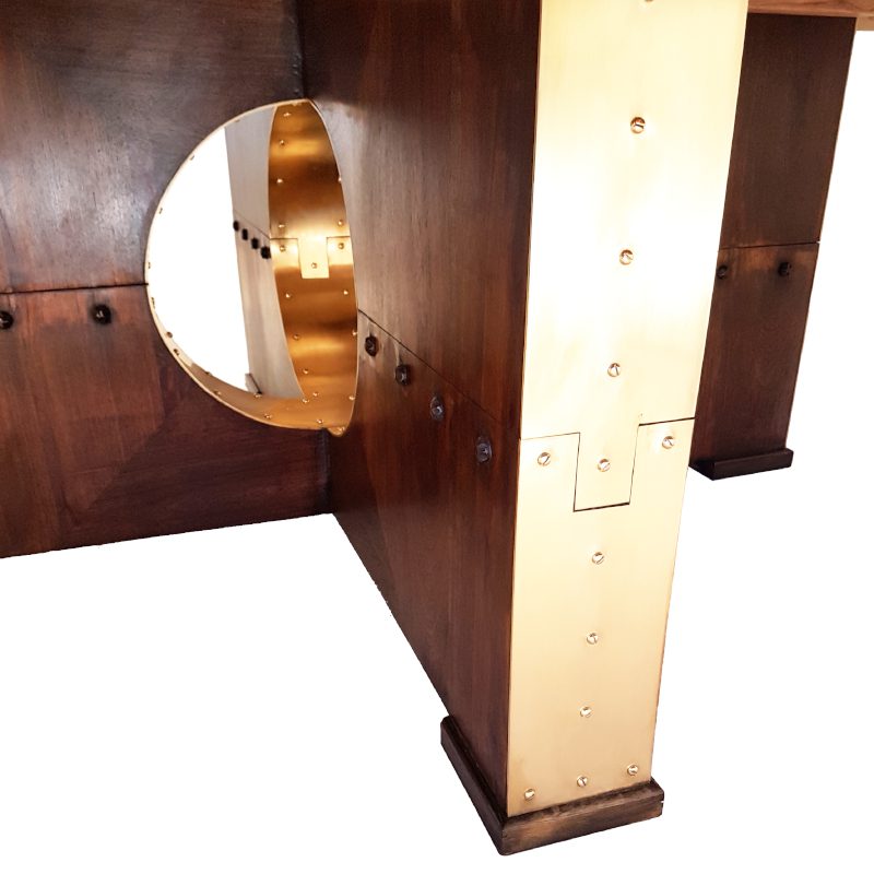 Africa Entrance Table with brass detail - Image 9