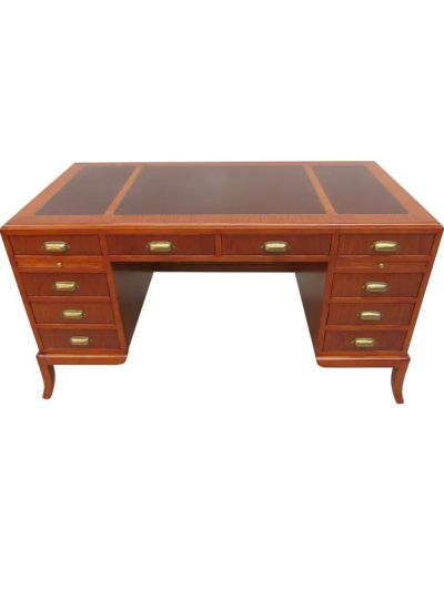Segal desk